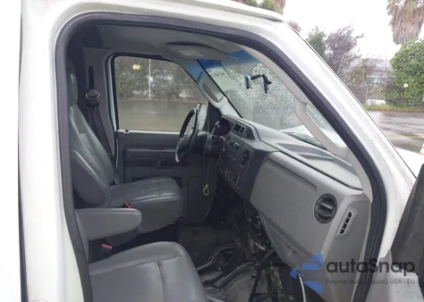 2011 Ford E-150 Commercial z USA, uszkodzony, nr VIN 1FTNE1EW5BDB14209